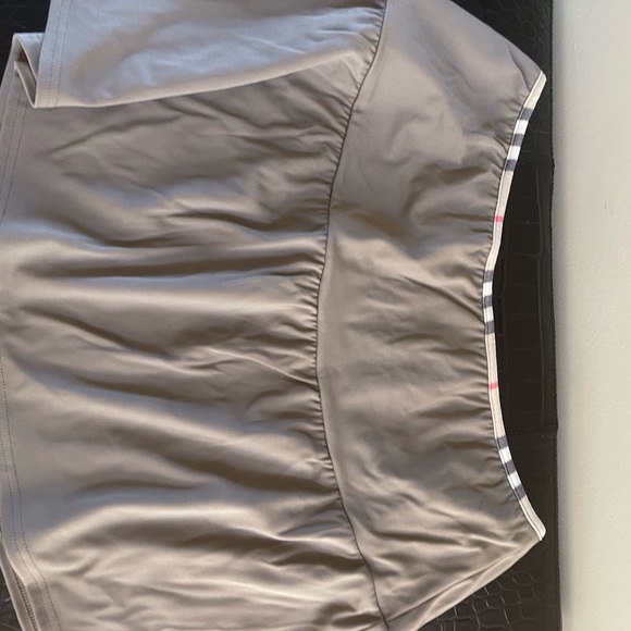 VINTAGE BURBERRY MINI SKIRT - Picture 9 of 11